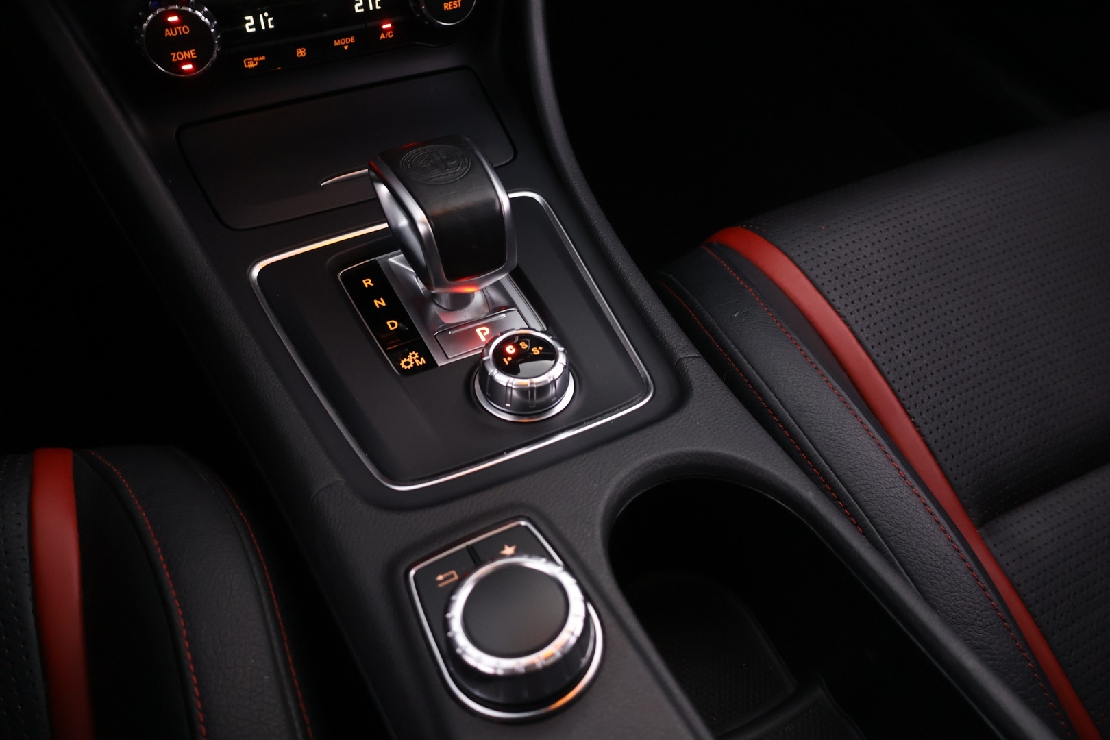 MERCEDES-BENZ CLA 45 AMG 2016