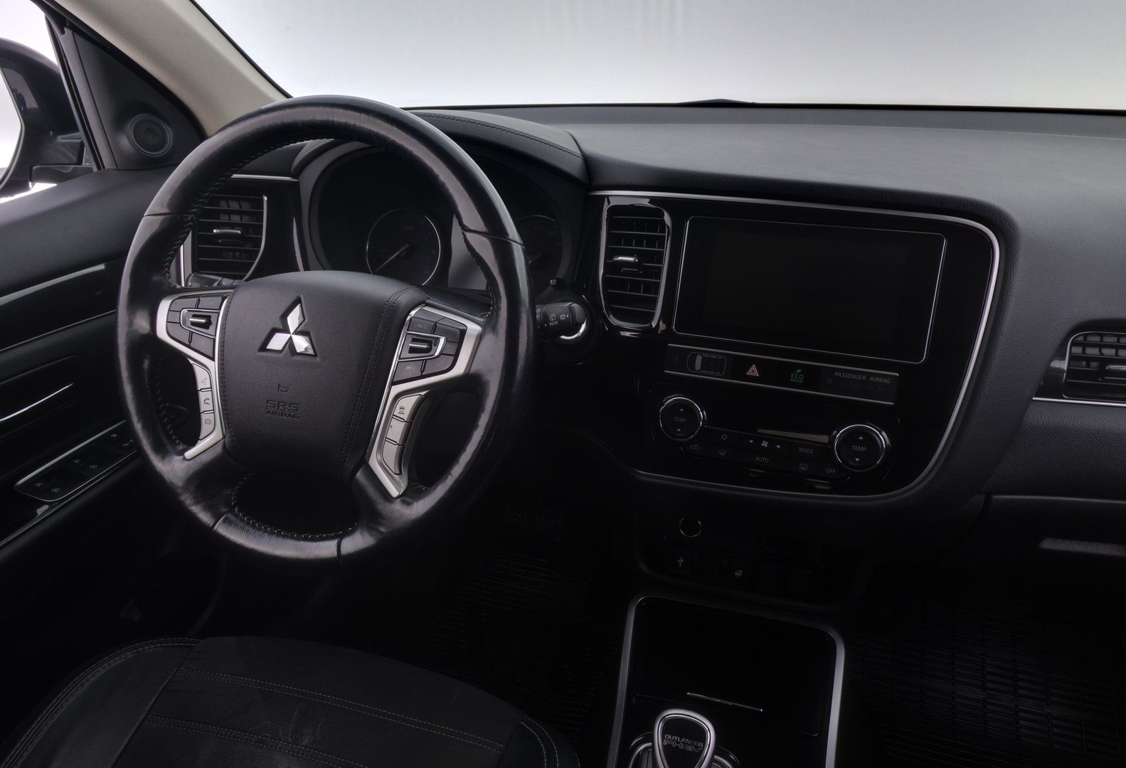 MITSUBISHI Outlander PHEV 2019