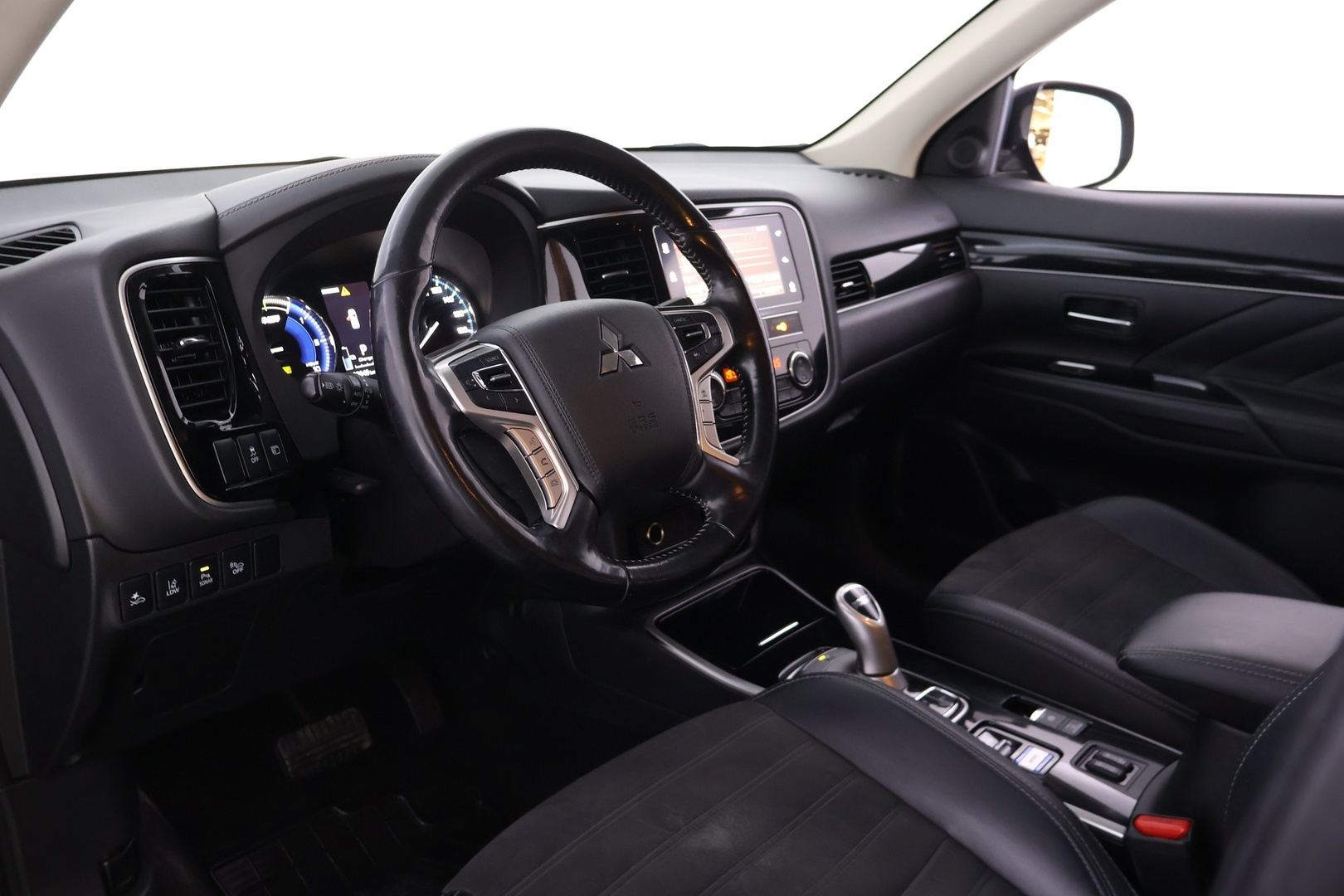 MITSUBISHI Outlander PHEV 2019