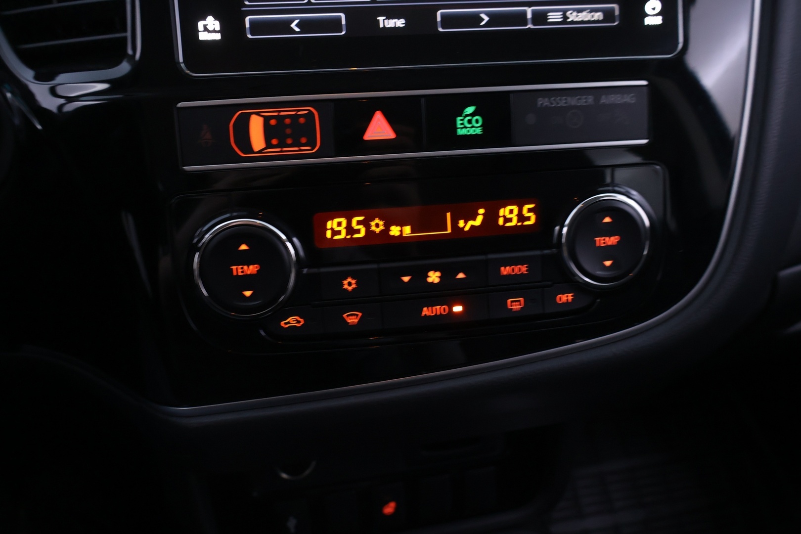 MITSUBISHI Outlander PHEV 2019