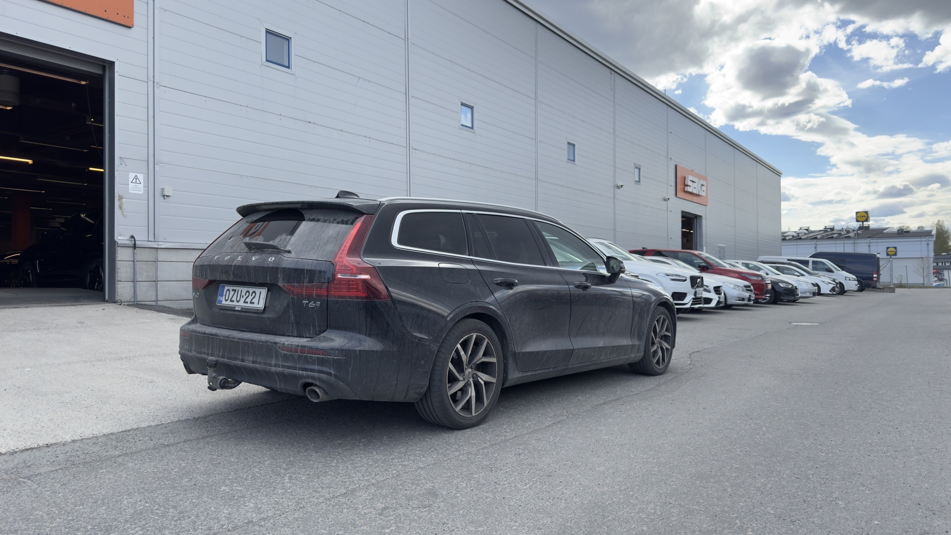 VOLVO V60 2020