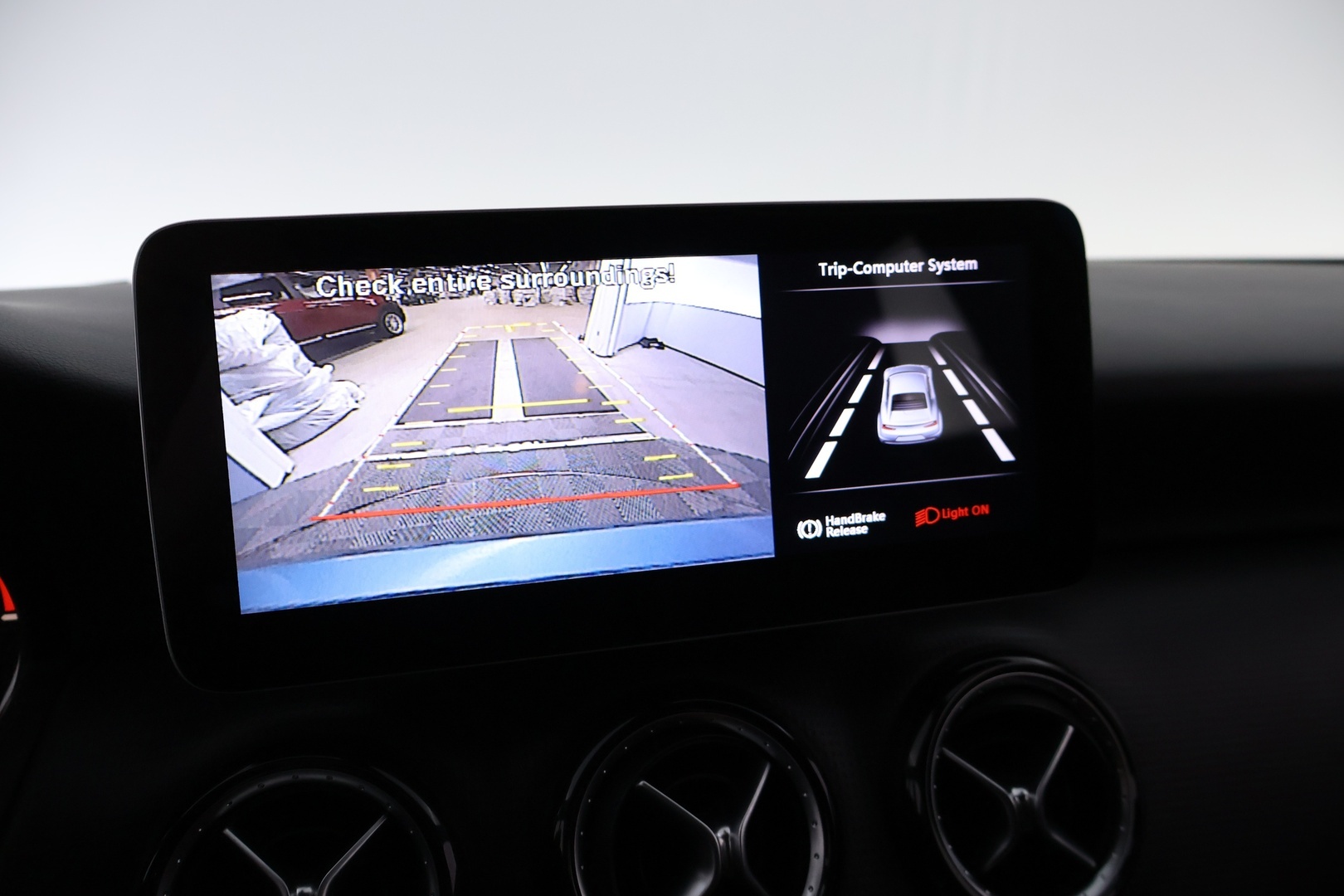 MERCEDES-BENZ A 2013