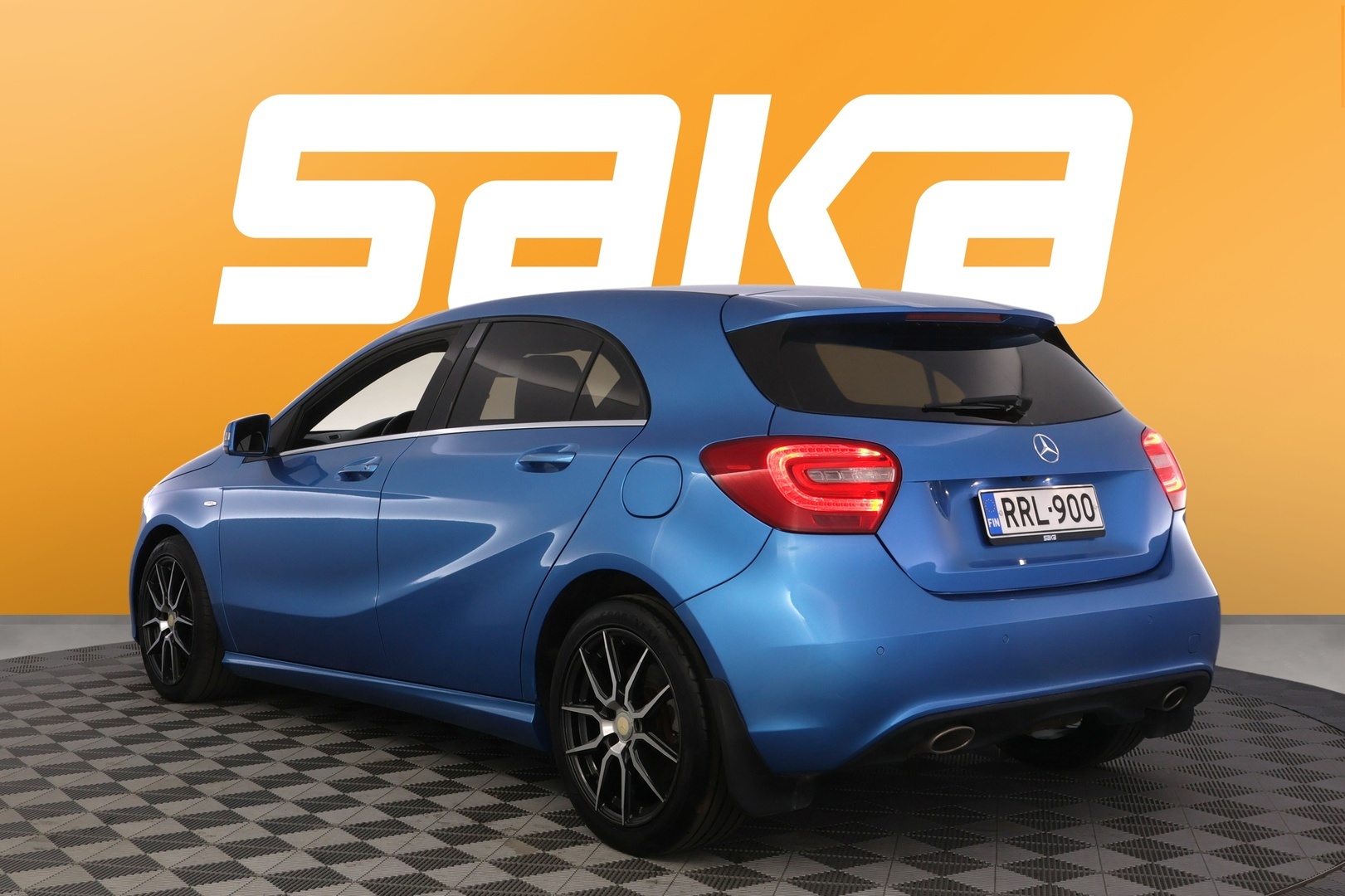 MERCEDES-BENZ A 2013