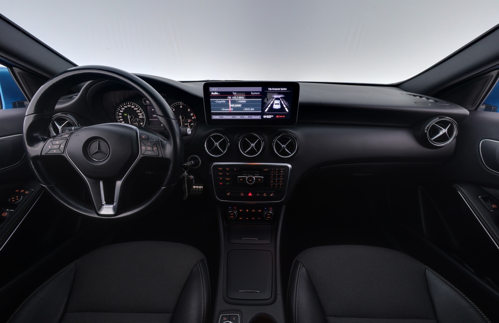 MERCEDES-BENZ A 2013