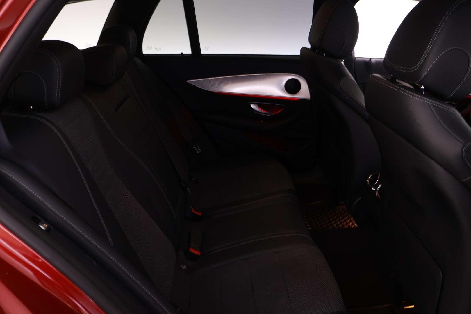 MERCEDES-BENZ E 2017