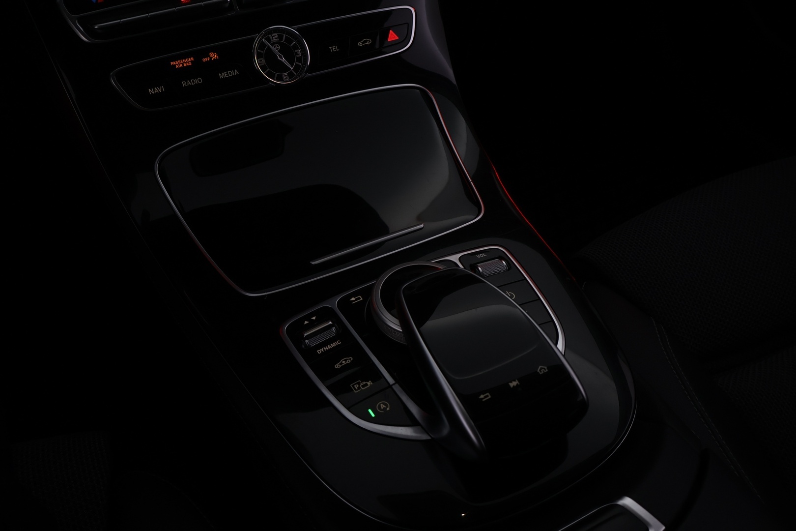 MERCEDES-BENZ E 2017