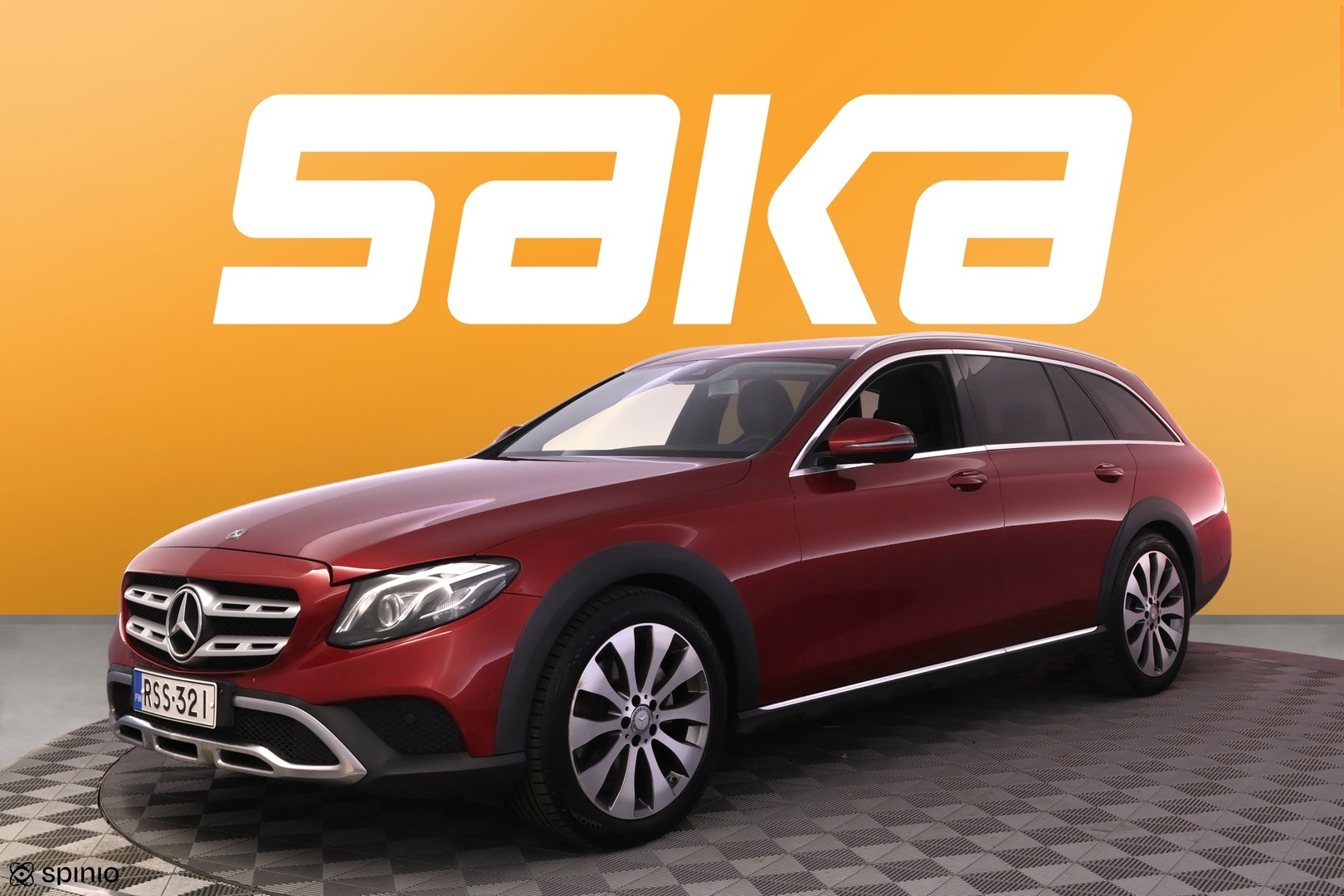 MERCEDES-BENZ E 2017