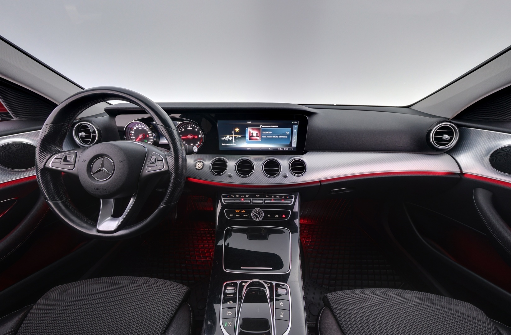 MERCEDES-BENZ E 2017