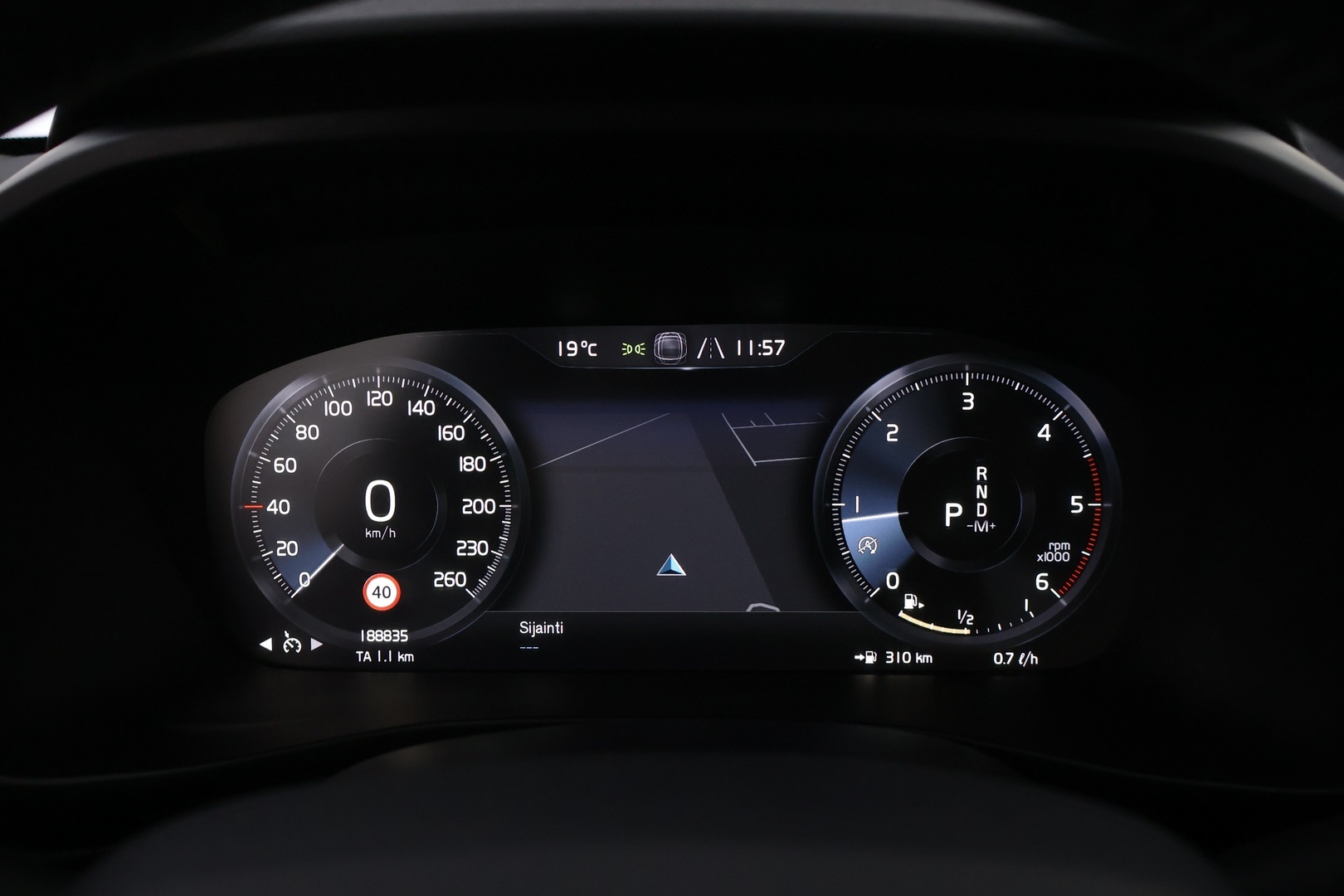 VOLVO XC40 2019