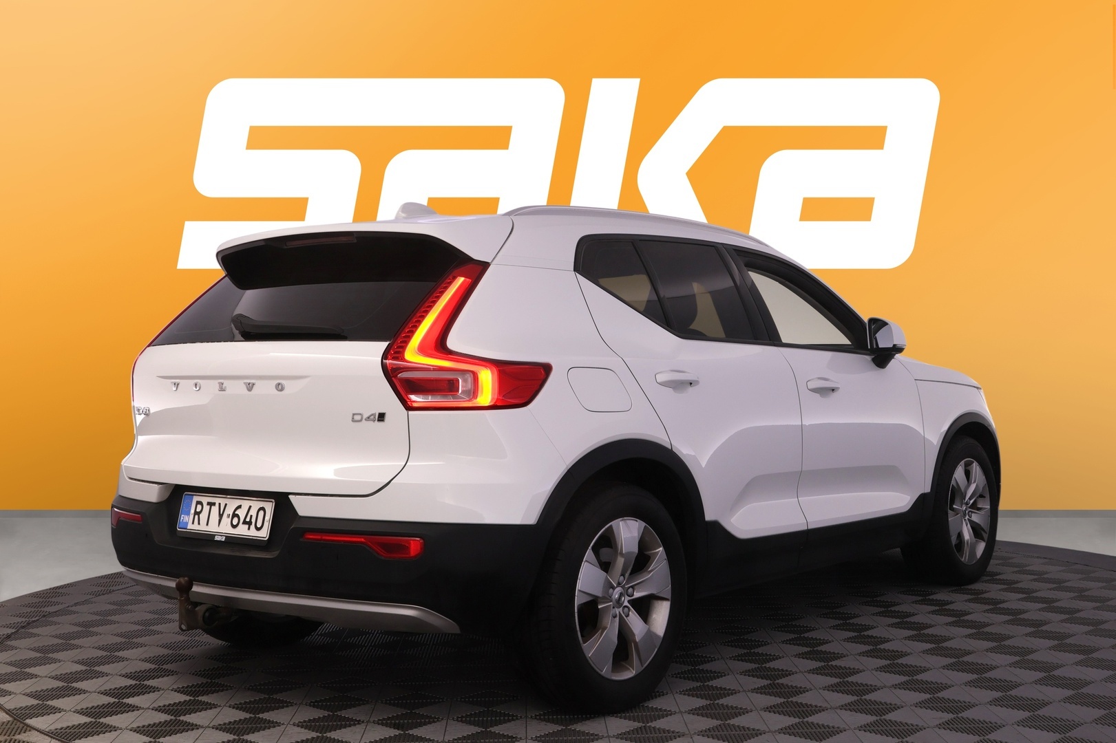 VOLVO XC40 2019