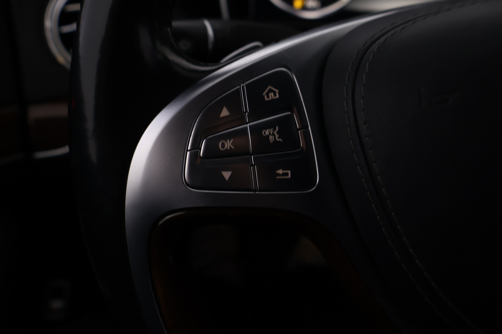 MERCEDES-BENZ S 2014