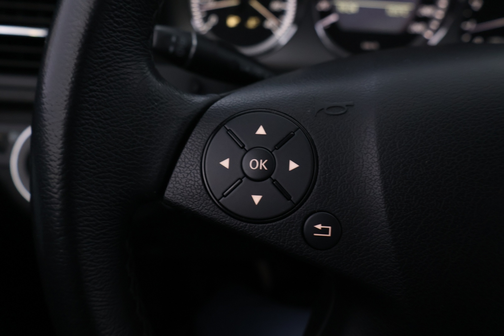 MERCEDES-BENZ C 2010