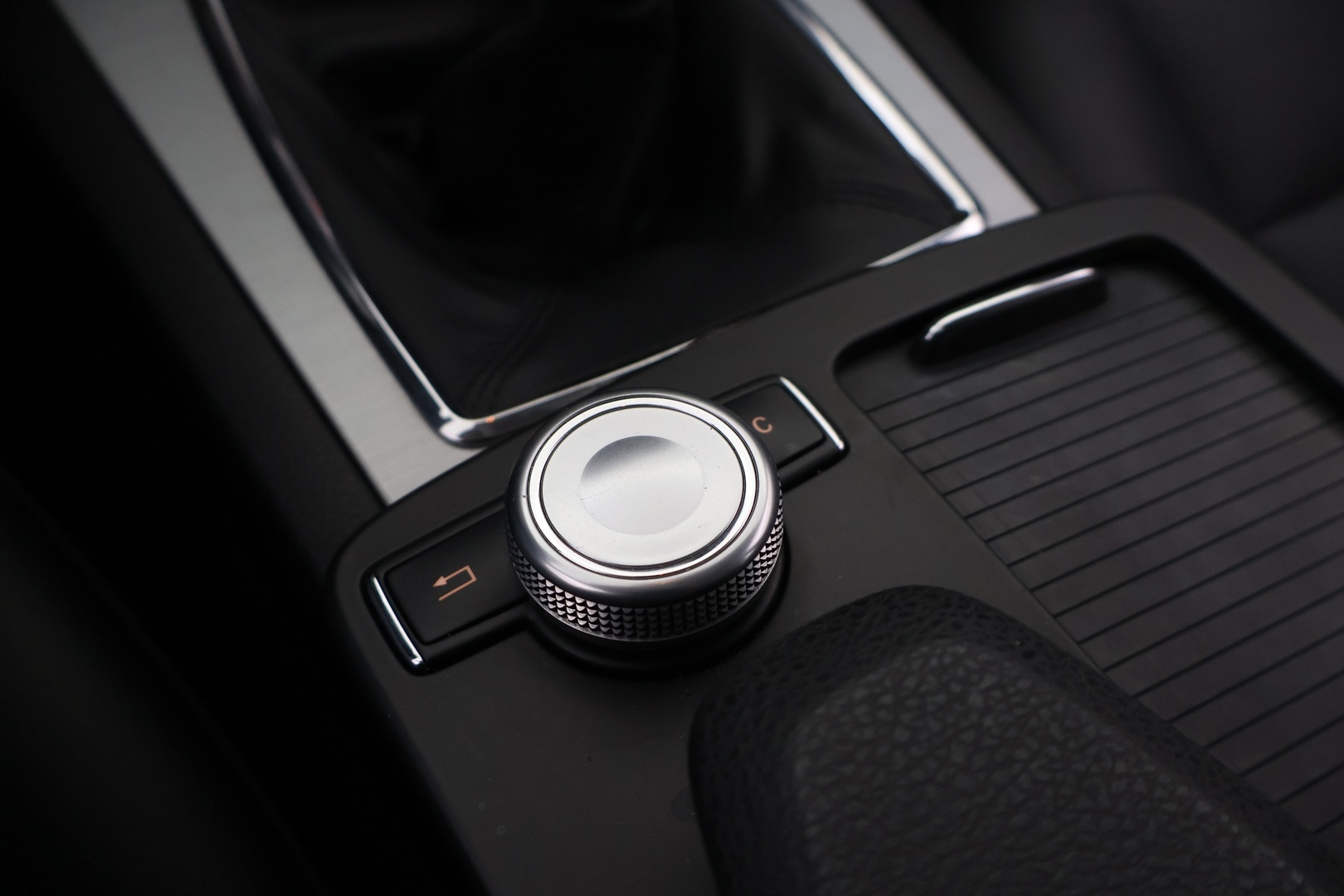 MERCEDES-BENZ C 2010