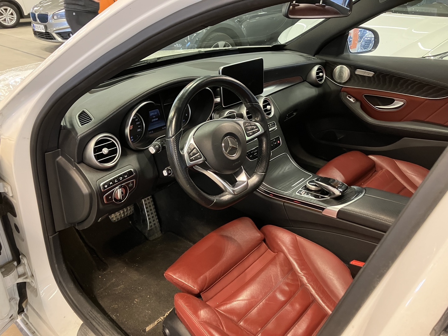 MERCEDES-BENZ C 2016