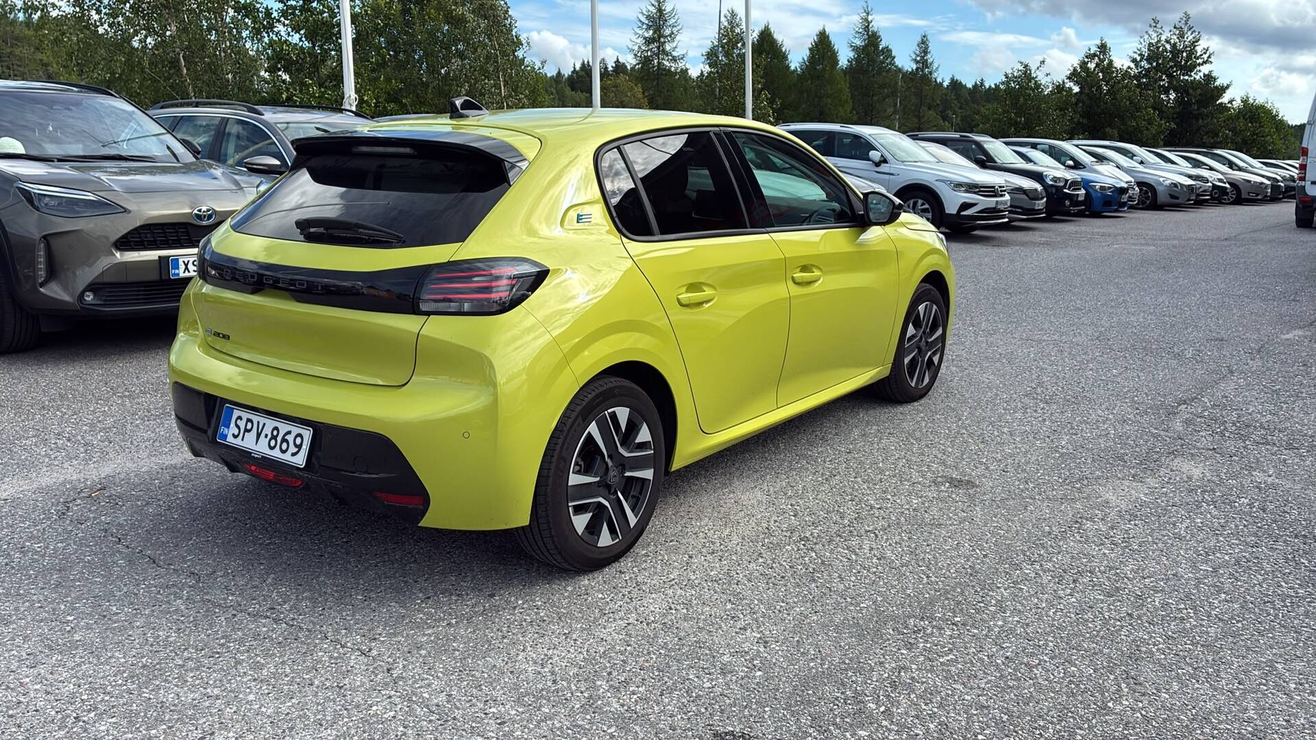 PEUGEOT e-208 2024