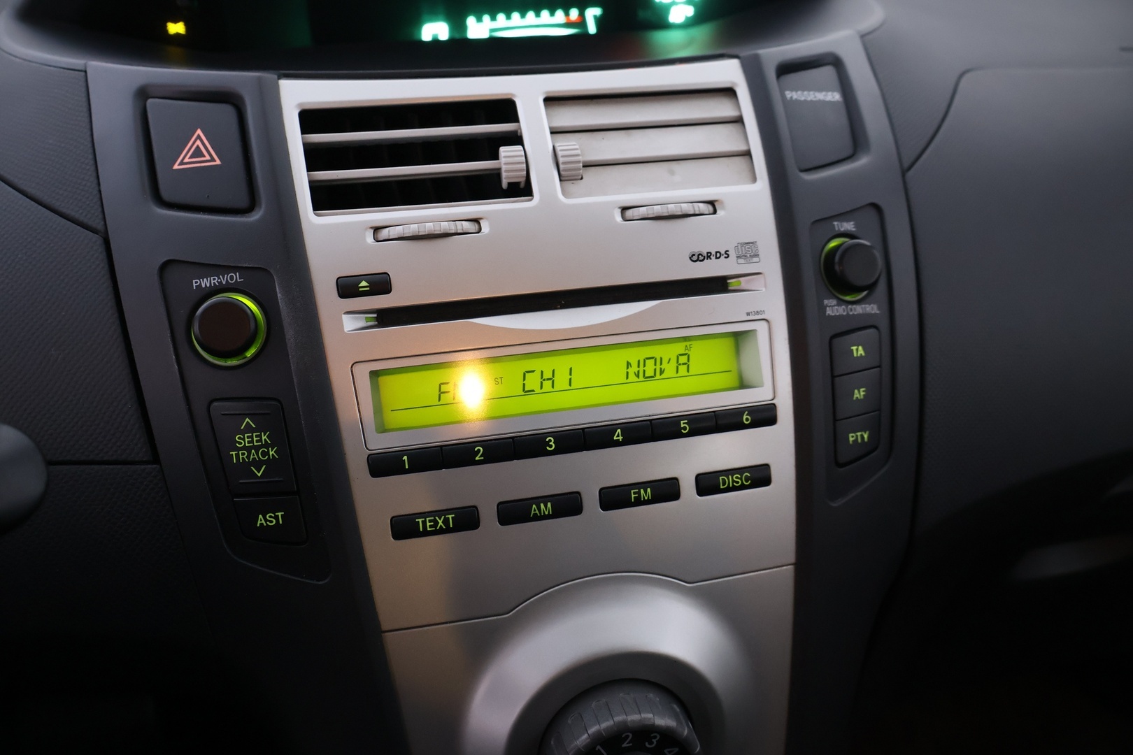 TOYOTA Yaris 2007