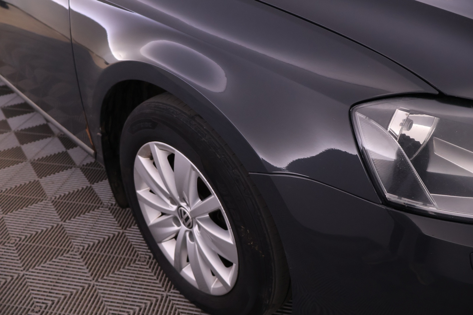 VOLKSWAGEN Passat 2012