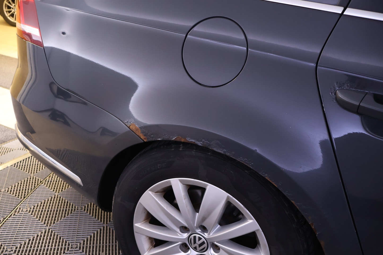 VOLKSWAGEN Passat 2012