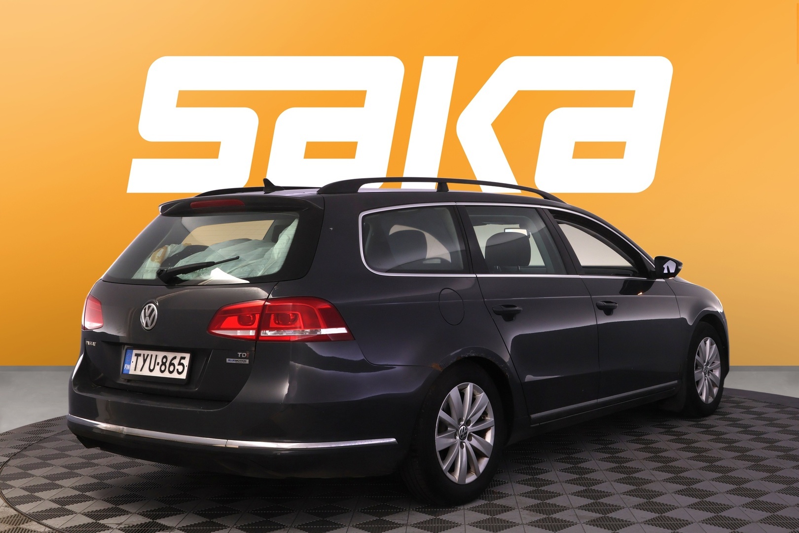 VOLKSWAGEN Passat 2012