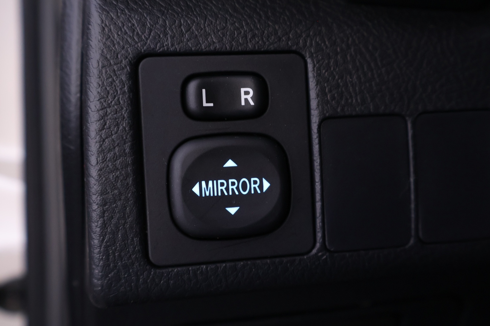 TOYOTA Auris 2016
