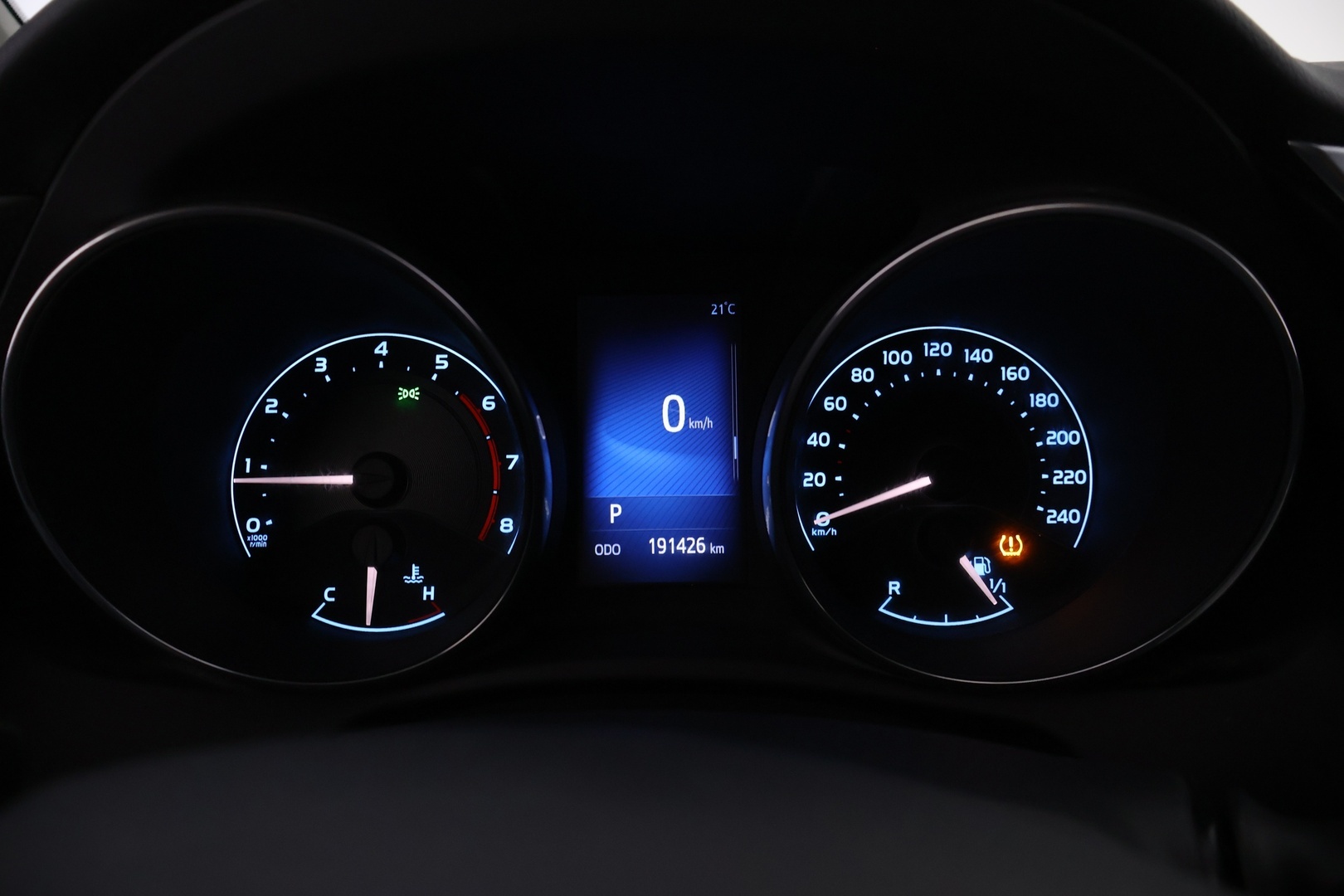 TOYOTA Auris 2016