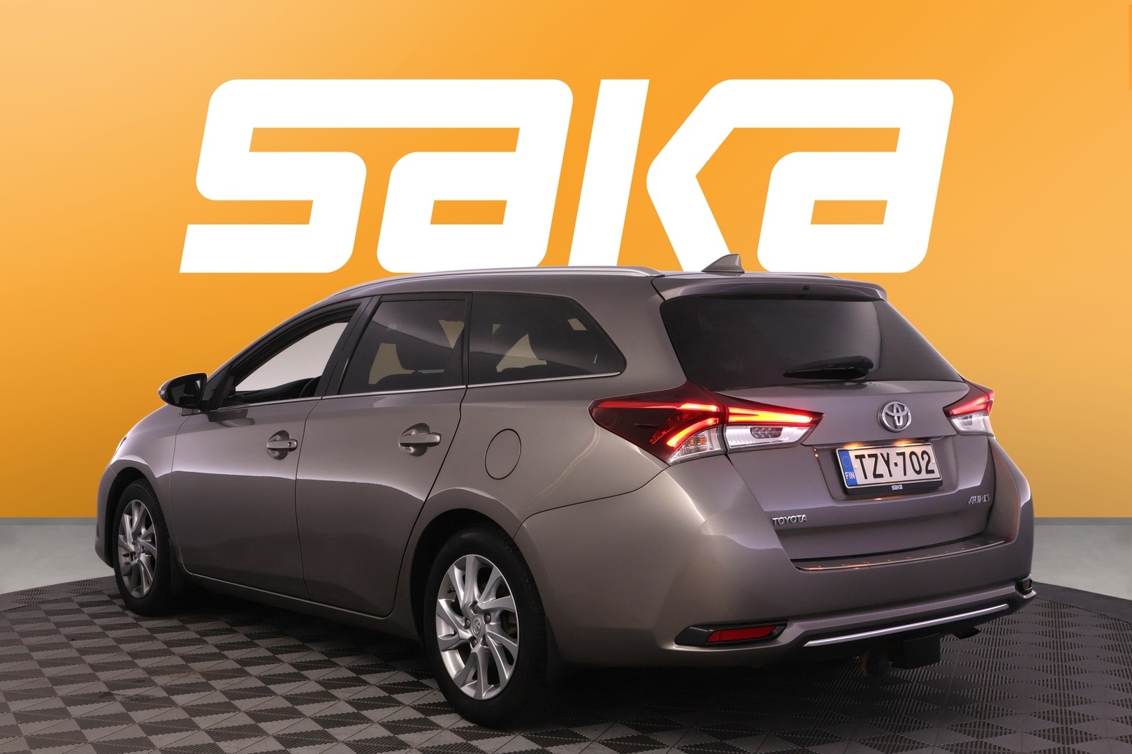 TOYOTA Auris 2016