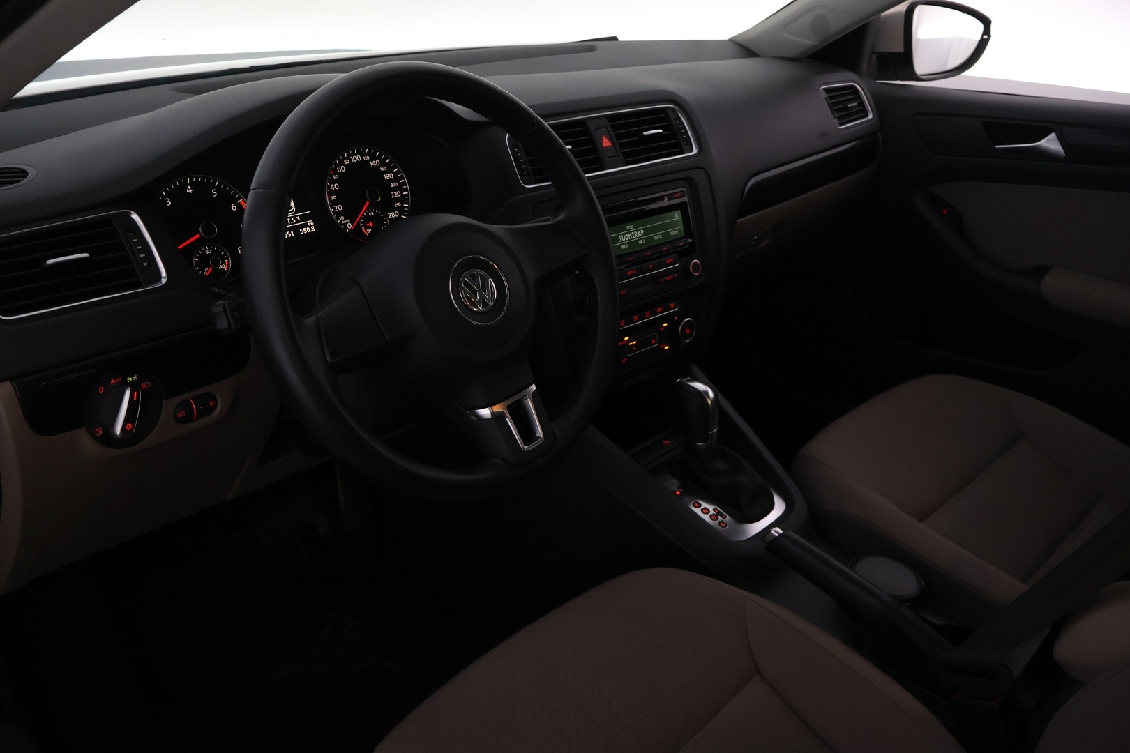 VOLKSWAGEN Jetta 2012