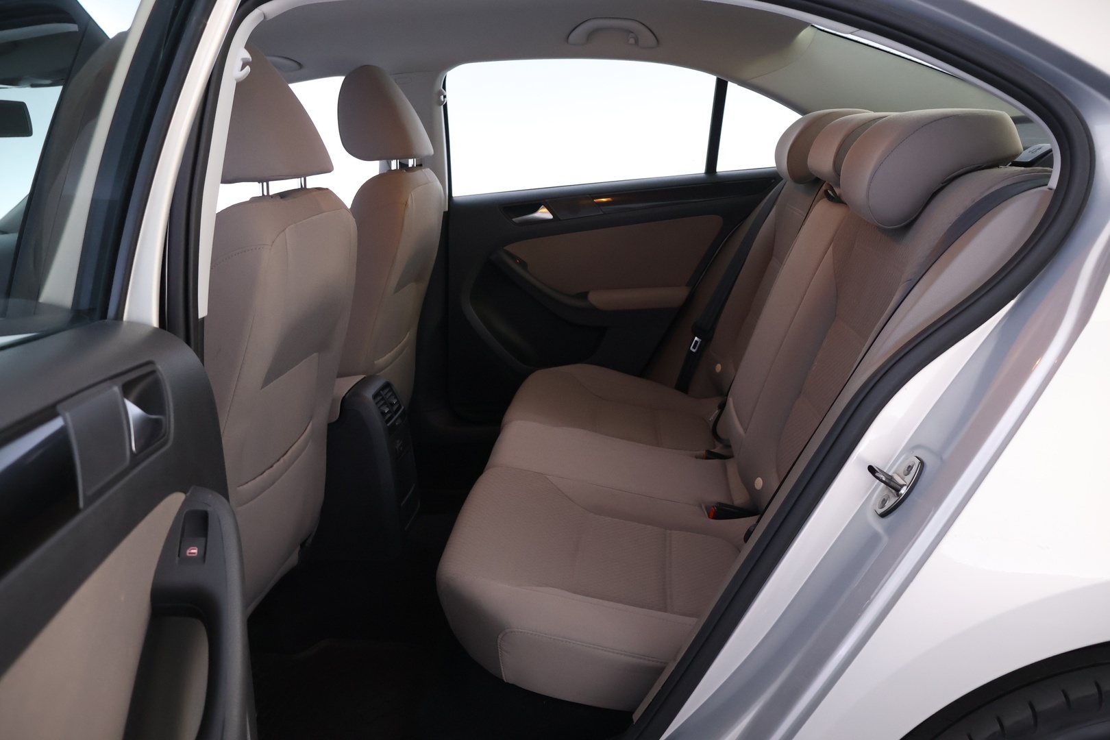 VOLKSWAGEN Jetta 2012