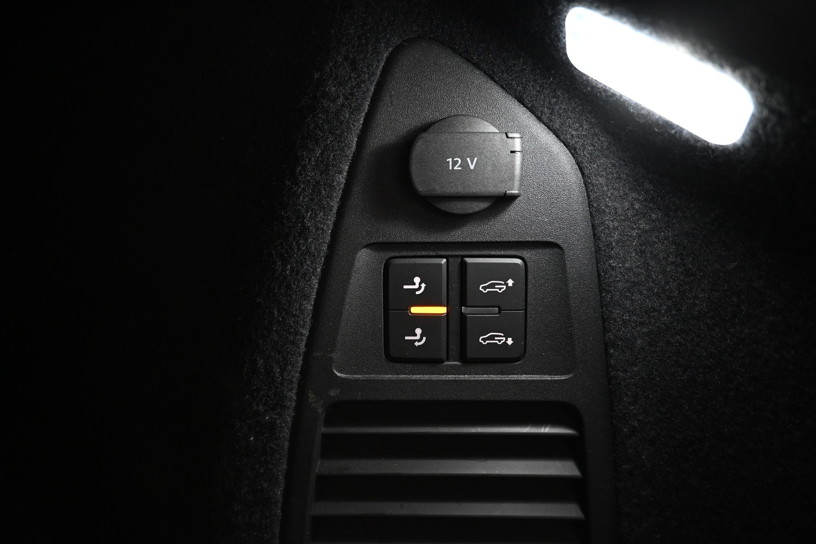 VOLKSWAGEN Touareg 2023