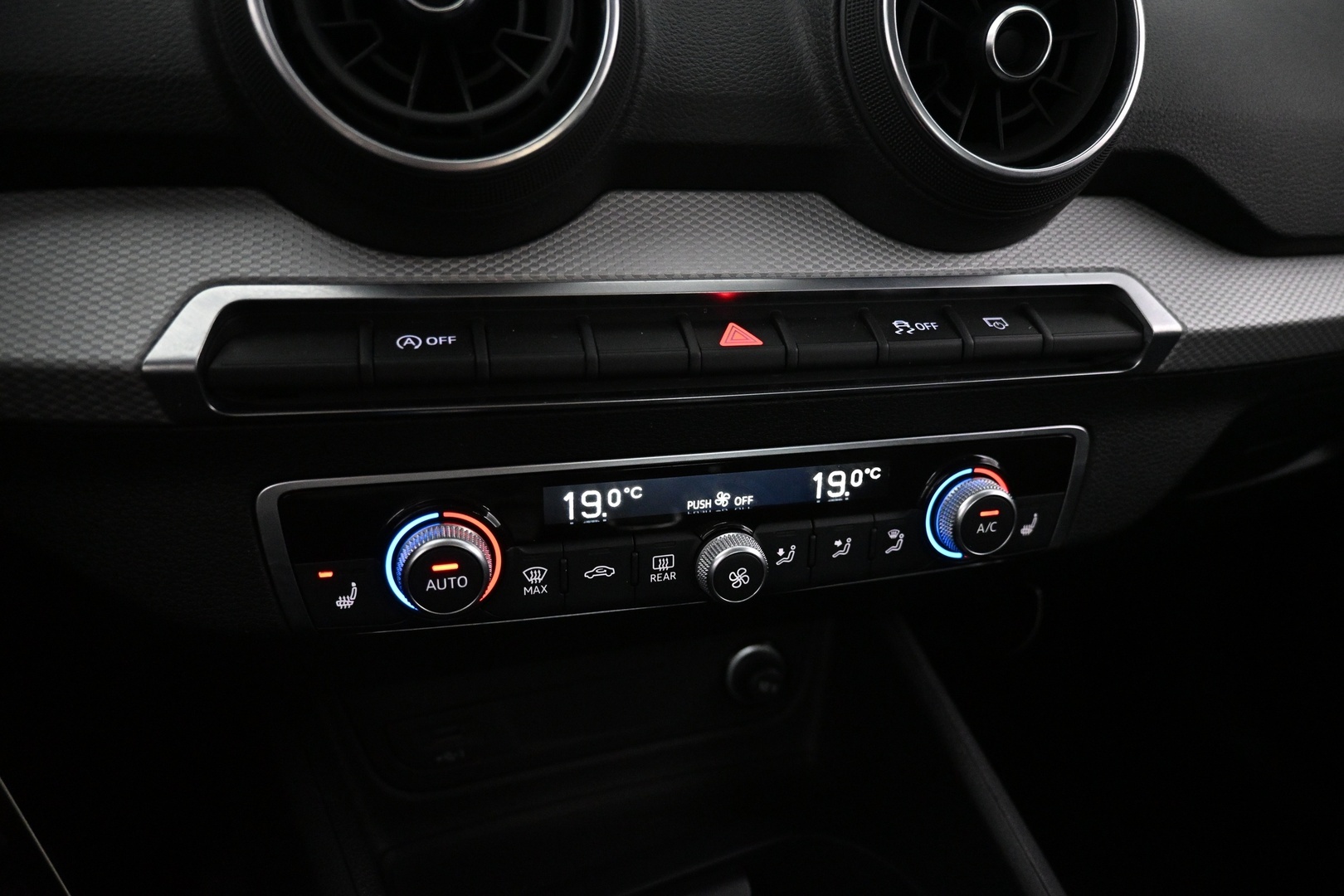 AUDI Q2 2023