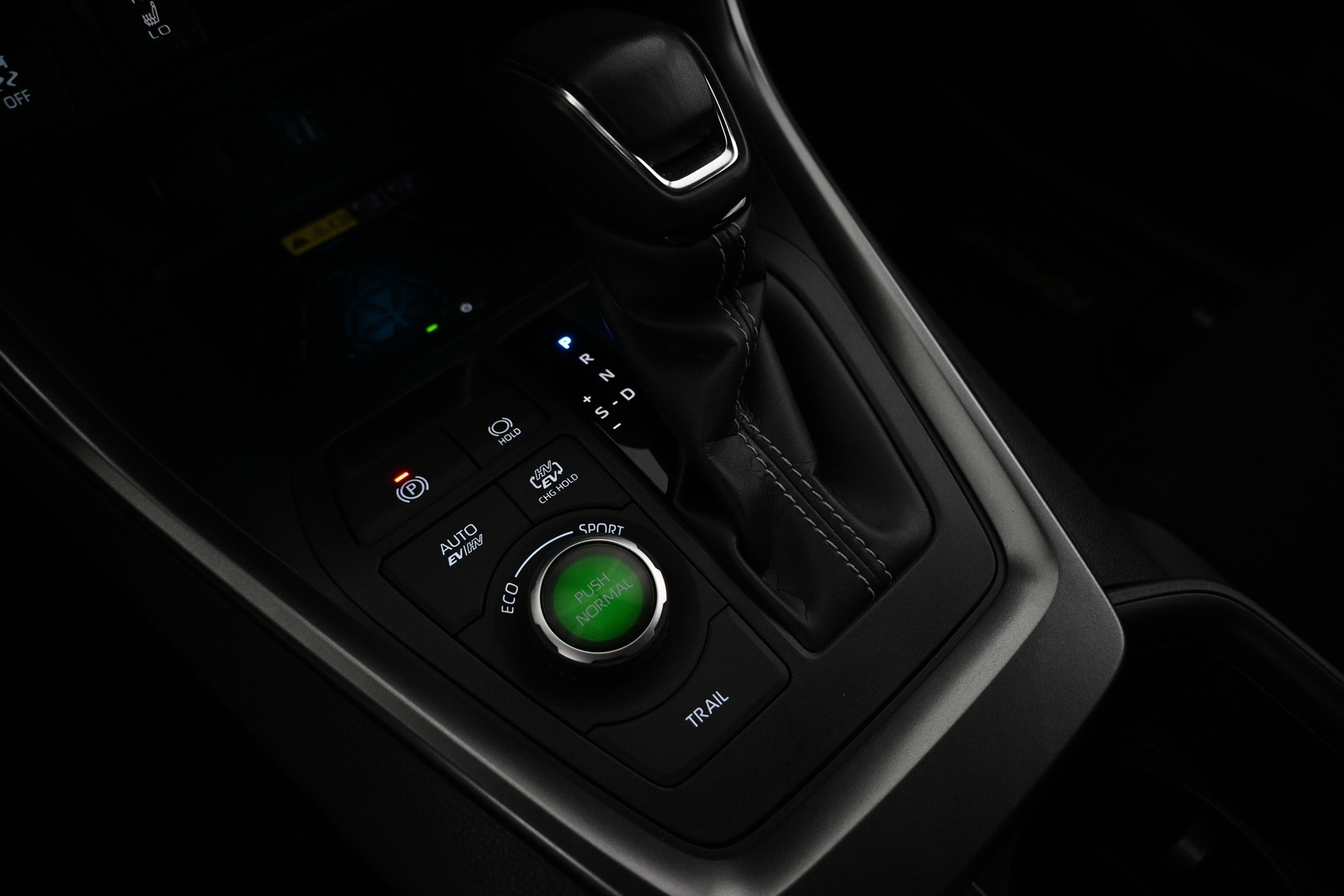 TOYOTA RAV4 Plug-in 2024