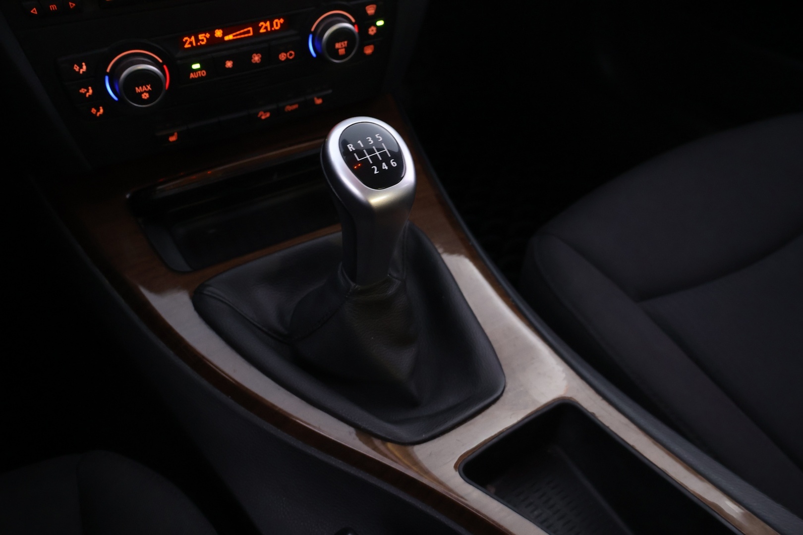 BMW 320 2009