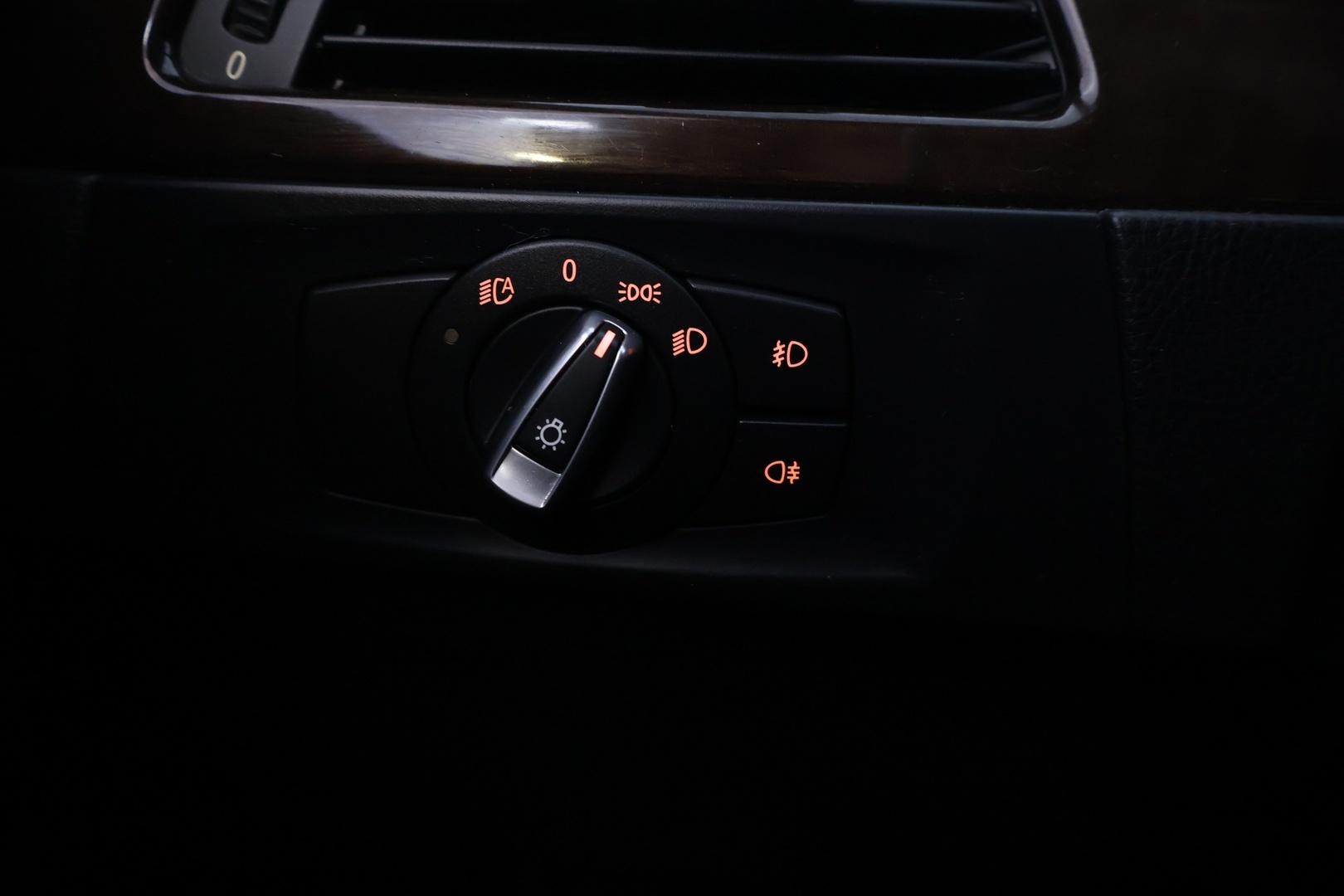 BMW 320 2009