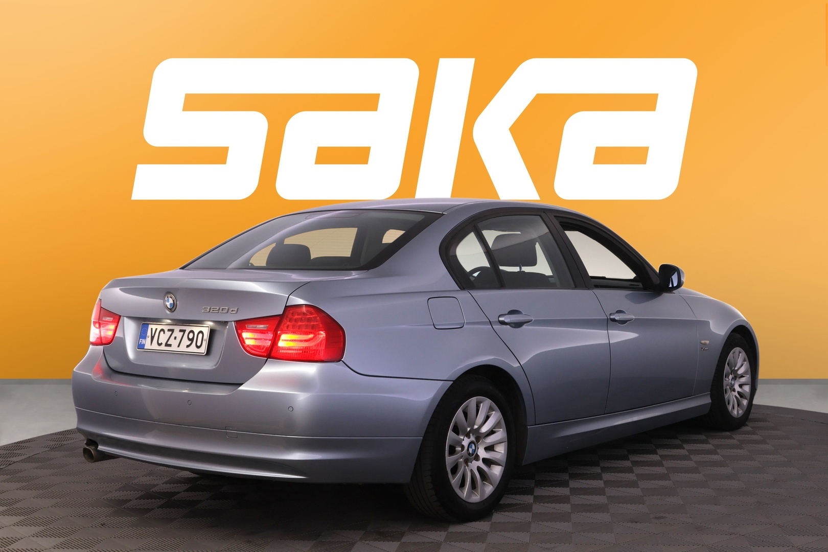 BMW 320 2009