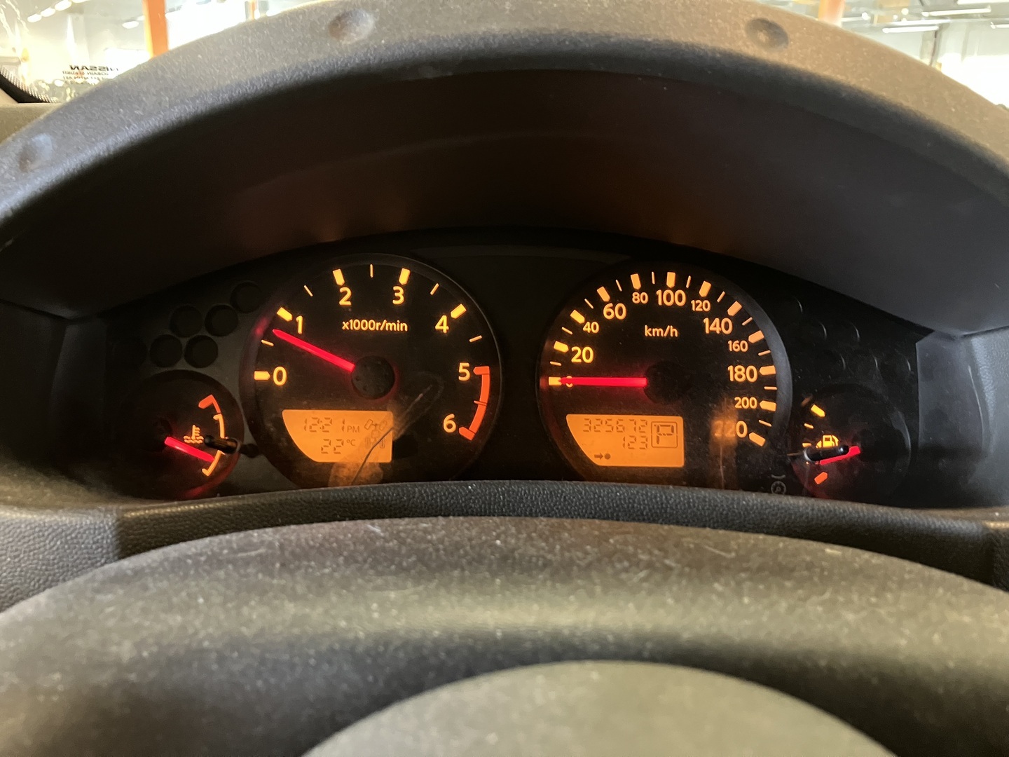 NISSAN Navara 2009