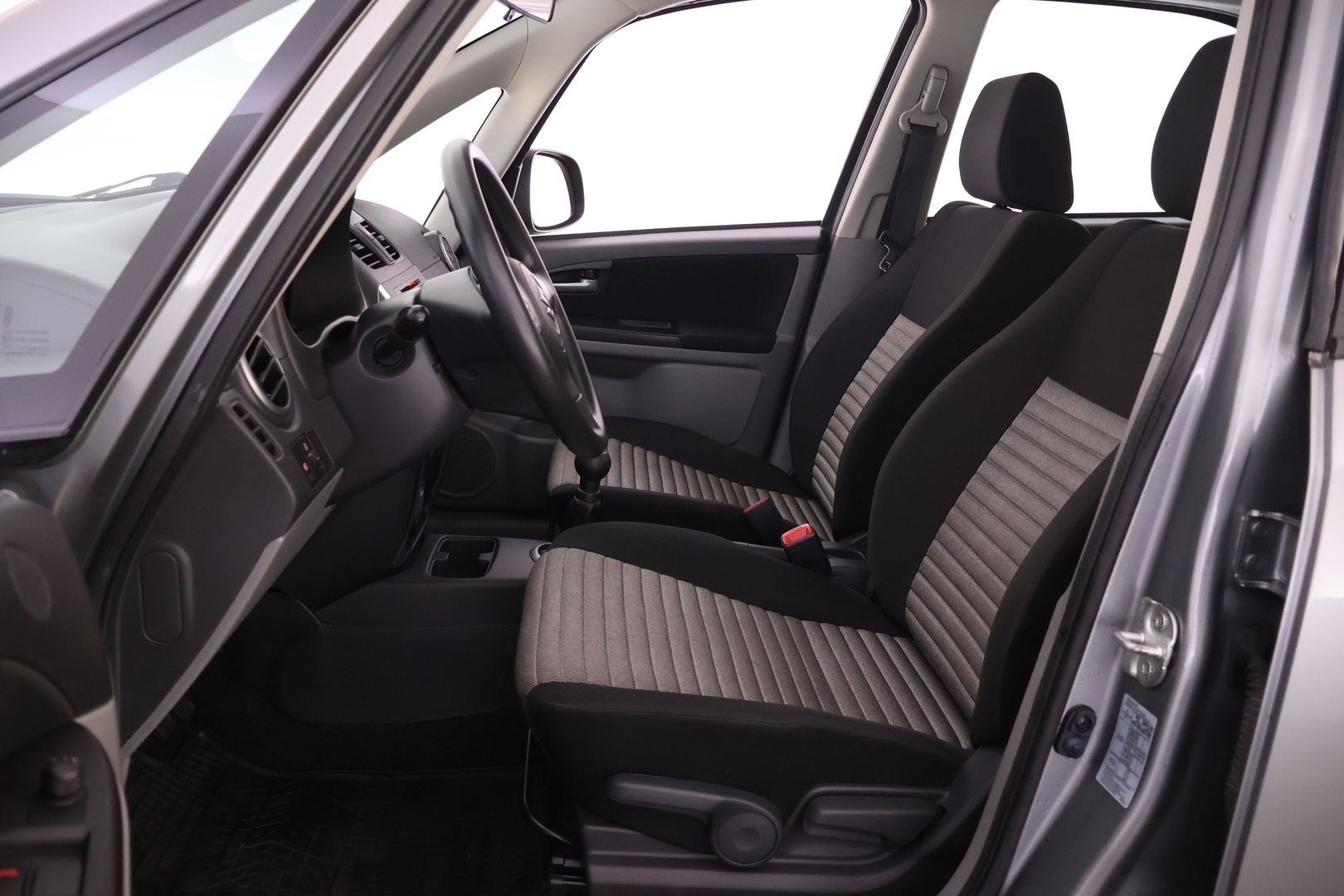 SUZUKI SX4 2011