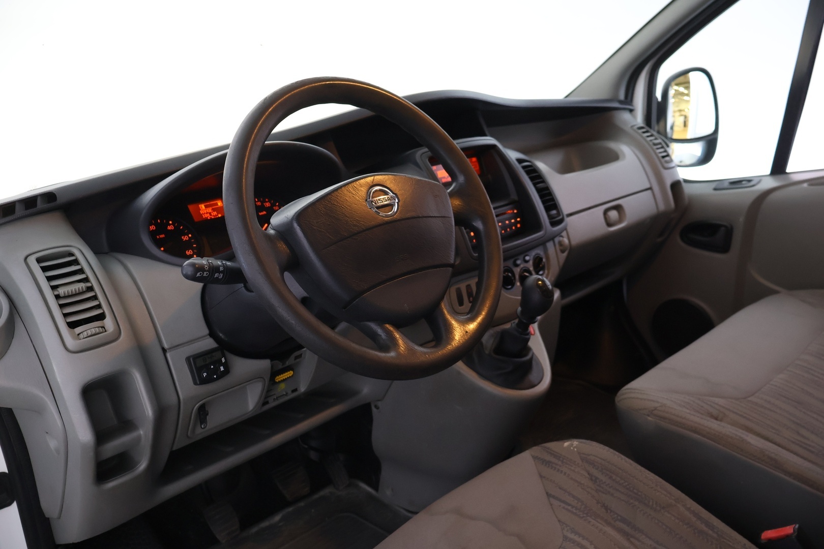 NISSAN Primastar 2011