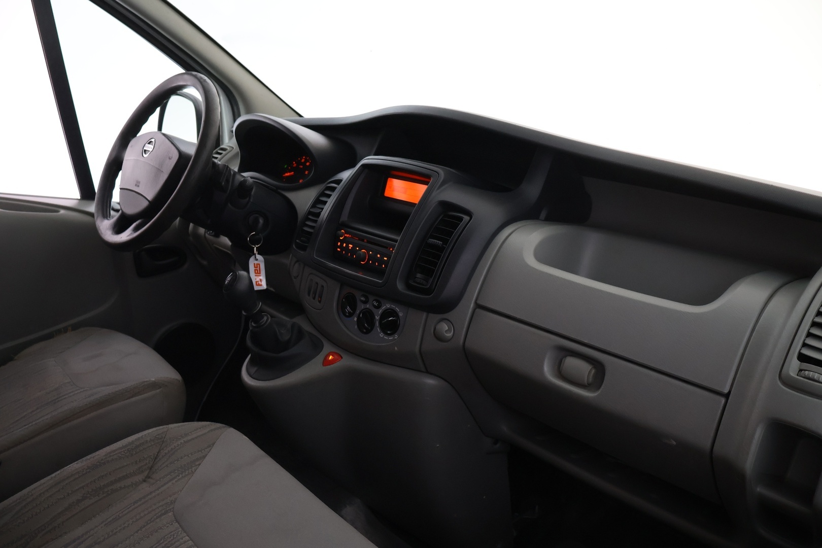 NISSAN Primastar 2011