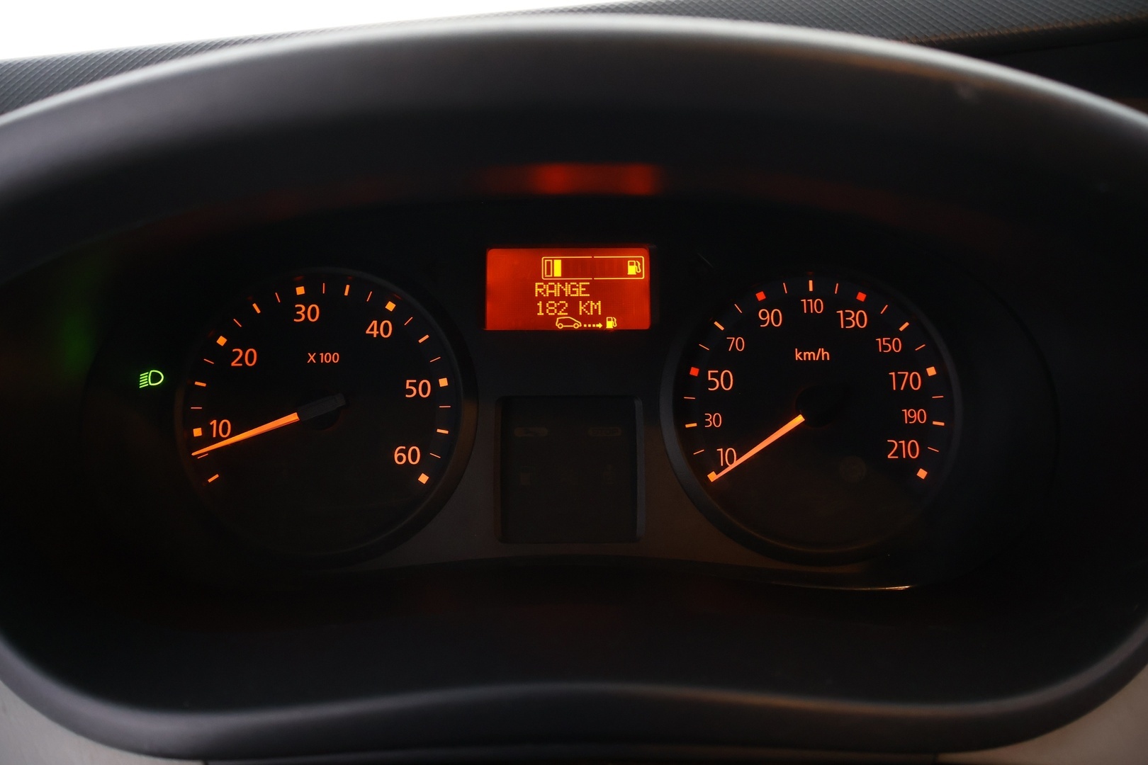 NISSAN Primastar 2011
