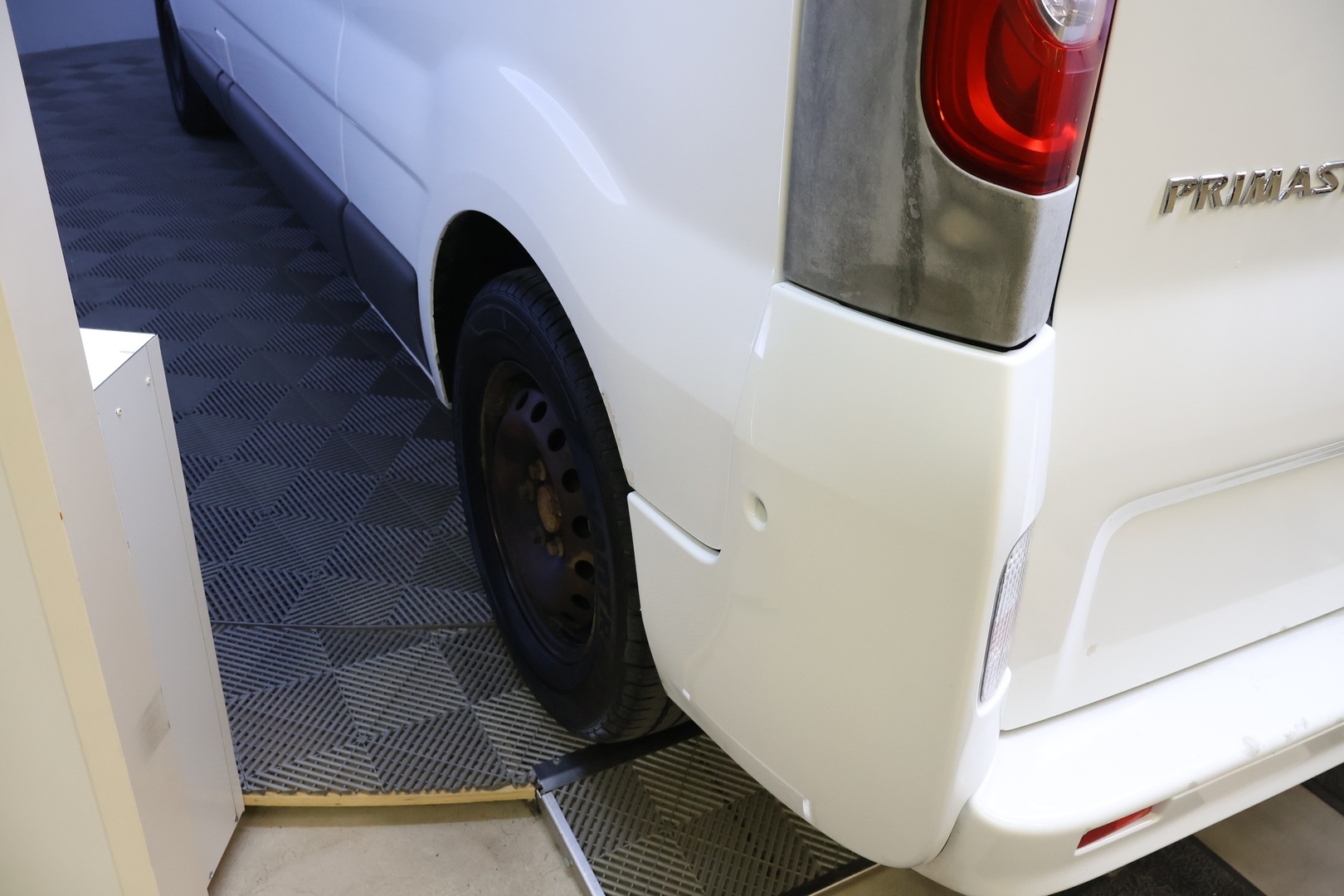 NISSAN Primastar 2011
