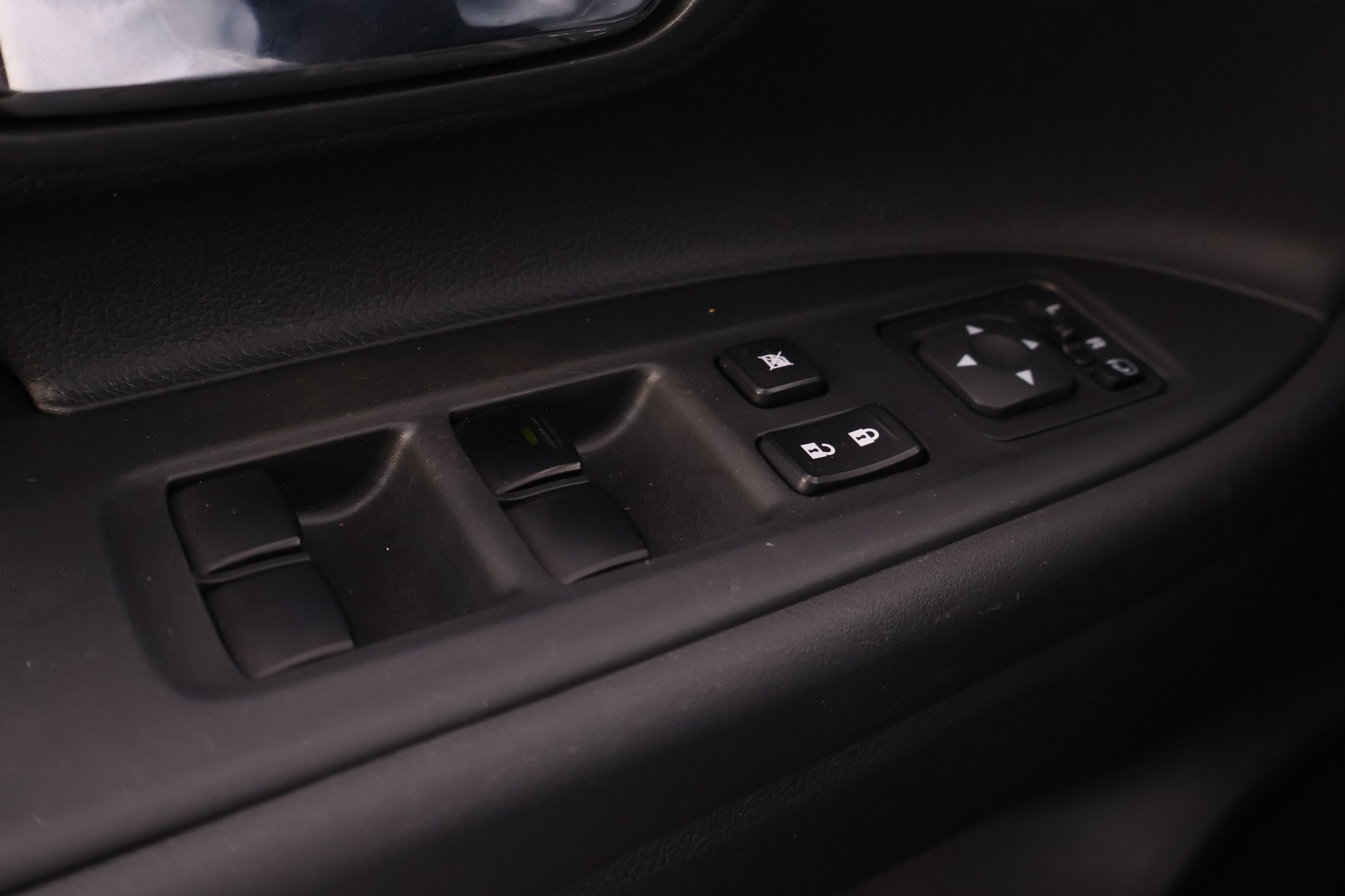 MITSUBISHI Outlander 2014