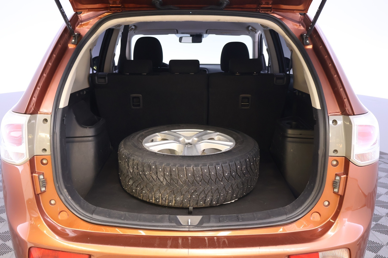 MITSUBISHI Outlander 2014