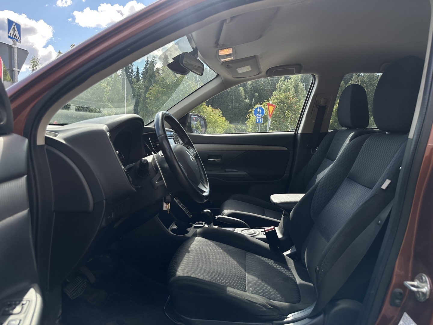 MITSUBISHI Outlander 2014