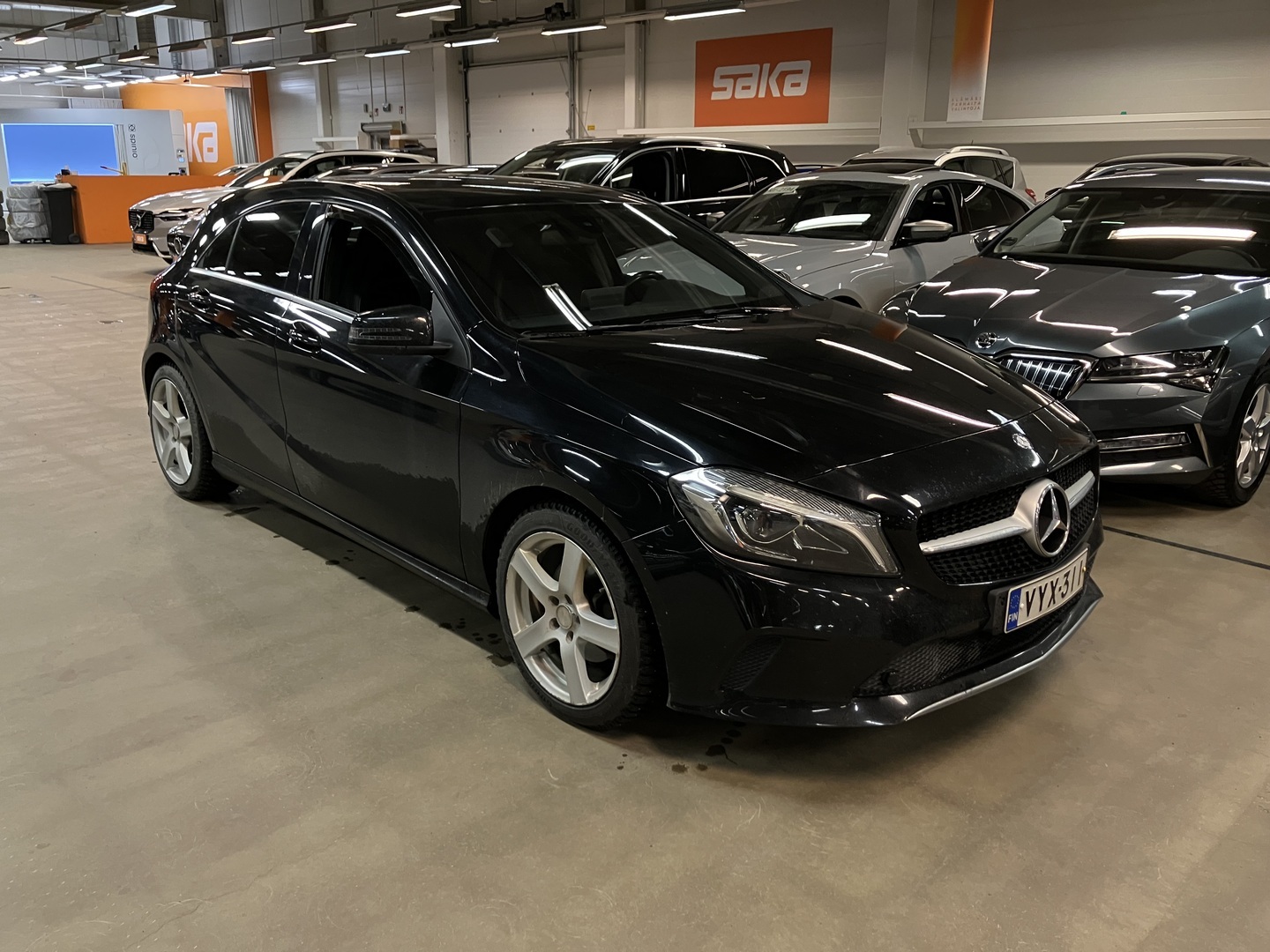 MERCEDES-BENZ A 2017