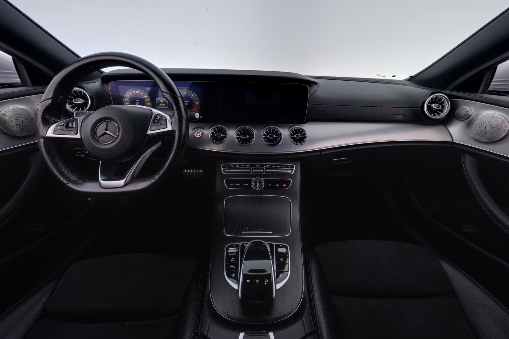 MERCEDES-BENZ E 2017