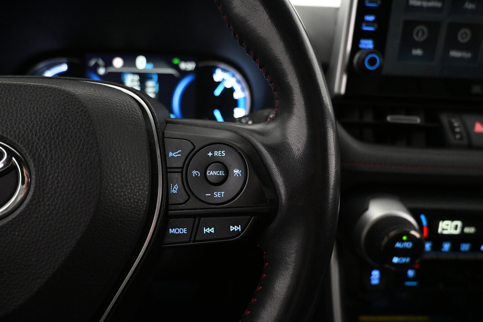 TOYOTA RAV4 Plug-in 2021