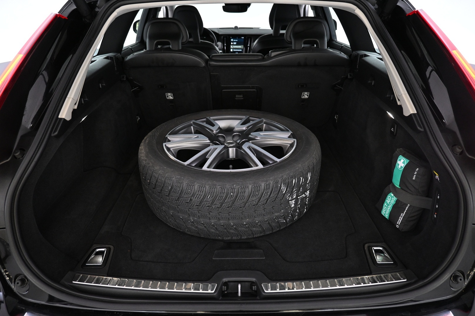 VOLVO V90 Cross Country 2017