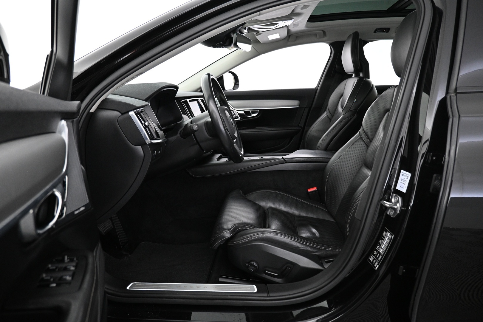 VOLVO V90 Cross Country 2017