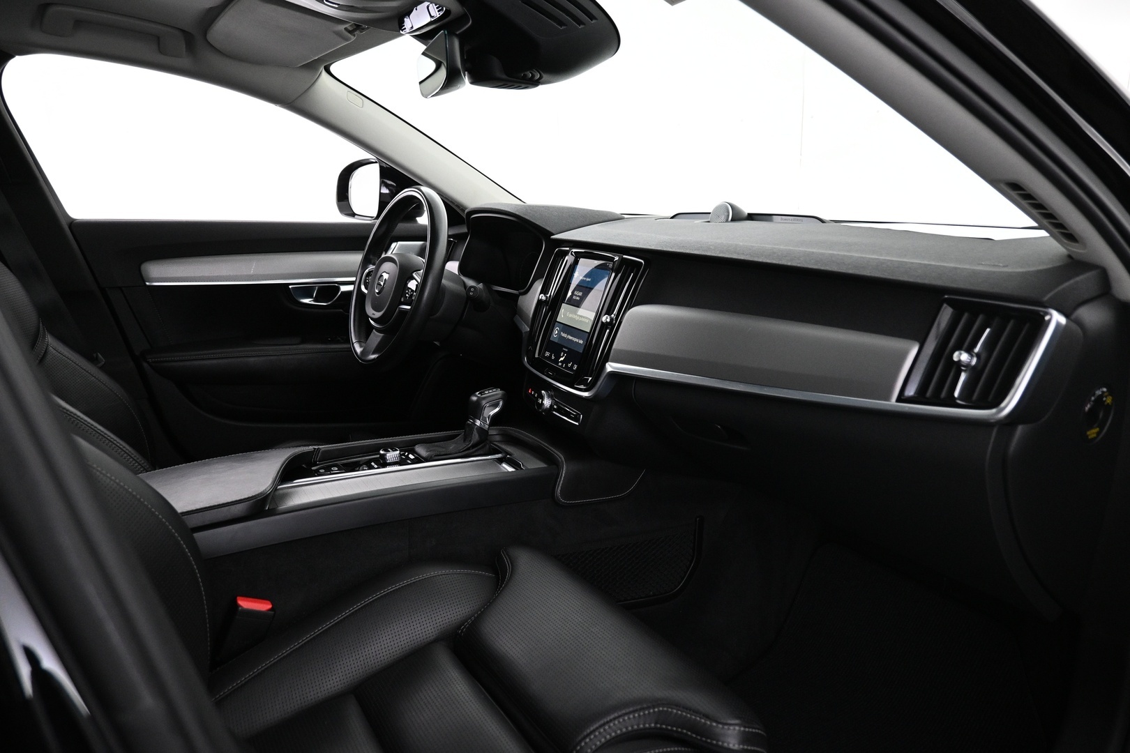 VOLVO V90 Cross Country 2017