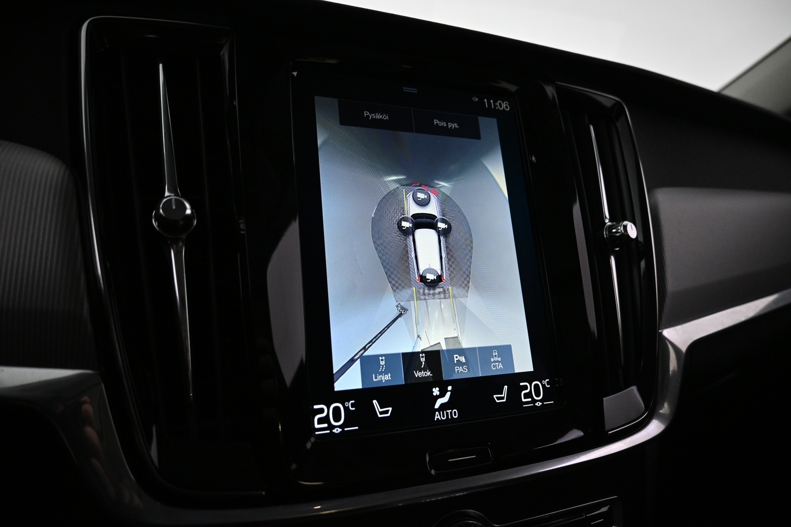 VOLVO V90 Cross Country 2017